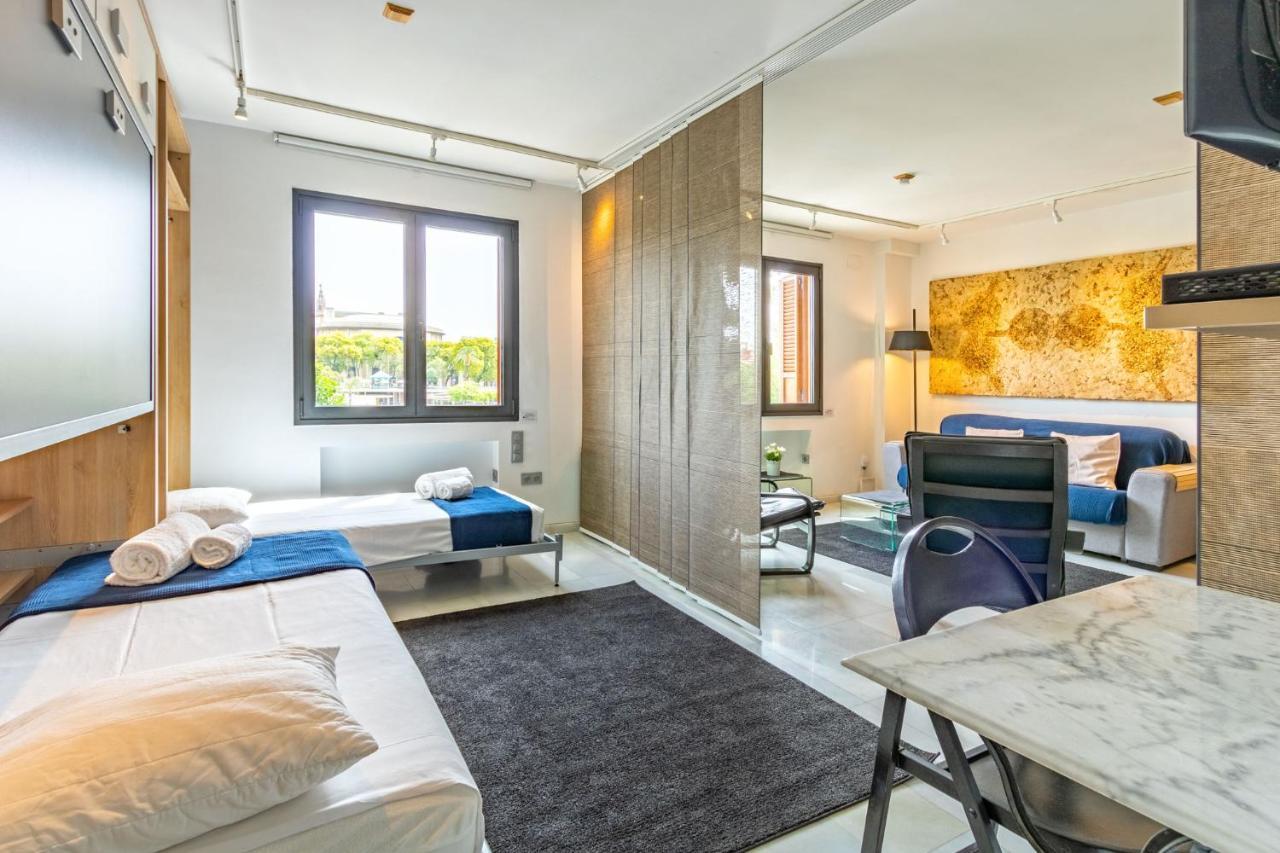 Betis Riverside Skyview By Valcambre Seville Exterior photo